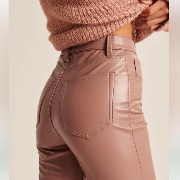 LAST CHANCE NWOT Abercrombie 90s Straight High Rise Patent Leather Pants in Pink - Picture 5 of 6